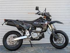 スズキ　ＤＲ−Ｚ４００ＳＭ　フェンダーレス　ＬＥＤライト