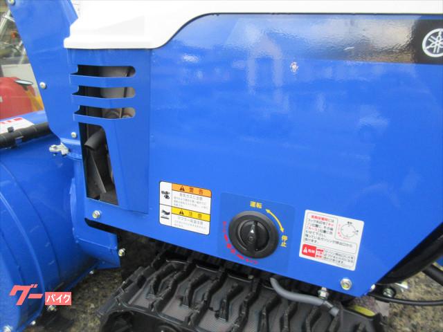 《中古》ヤマハ小型静音除雪機ブレード付　ＹＳＦ８６０ーＢ　現行静音モデル ヤマハ 小型静音除雪機 YSF860－B ブレード付 の通販