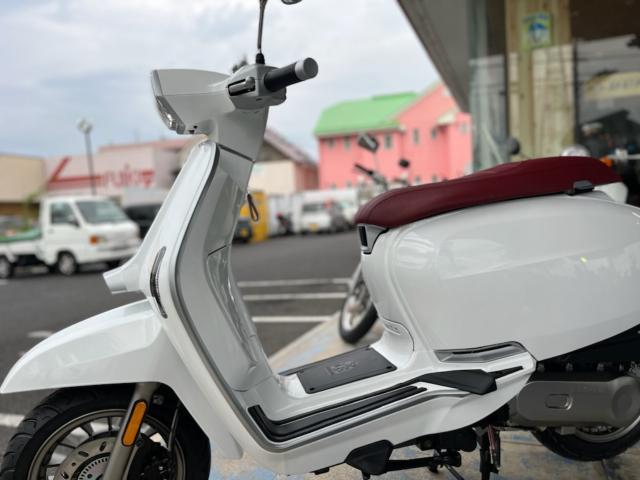 ＬＡＭＢＲＥＴＴＡ Ｖ５０ Ｓｐｅｃｉａｌ ＡＴ ４スト インジェクション｜ＭＲＣマルティ モトユニ加盟店｜新車・中古バイクなら【グーバイク】