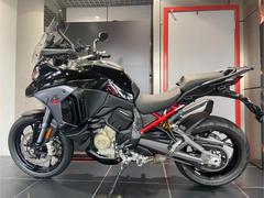 ＤＵＣＡＴＩ　ムルティストラーダＶ４Ｓ