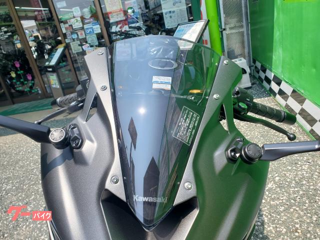 カワサキ Ninja ZX－4R SE 2027年モデル／ABS