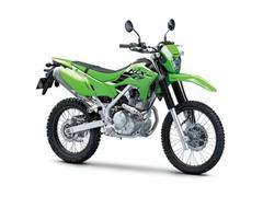 カワサキ　ＫＬＸ２３０　２０２５年モデル／インジェクション／ＡＢＳ（ＯＮ／ＯＦＦ）／ＬＥＤ／メットホルダー／スマホ接続可能