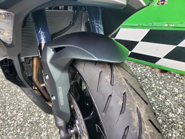 カワサキ Ninja ZX－4R SE ABS／トラクション