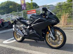 ホンダ　ＣＢＲ２５０ＲＲ　クイックシフター　ＥＴＣ　充電機能付きスマホホルダー　グリップヒーター装着　ワンオーナー　スペアキ−・取扱説明書