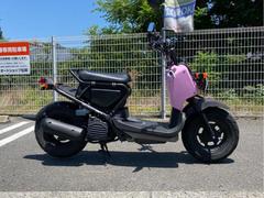 ホンダ　ズーマー　後期モデル　フューエルインジェクション搭載　新品グリップ・シートレザー交換　シートアンダーボックス・スマホホルダー装着
