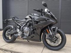 スズキ　ＧＳＸ−８Ｒ　ＡＢＳ　スズキインテリジェントライドシステム　ＬＥＤヘッドランプ・ポジションランプ　・テールランプ・ウィンカー