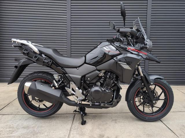 スズキ V－ストローム250 ABS インストルメントパネル
