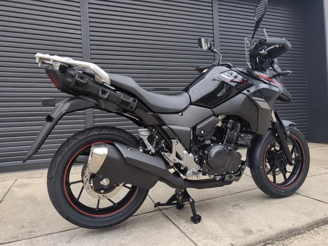 スズキ V－ストローム250 ABS インストルメントパネル