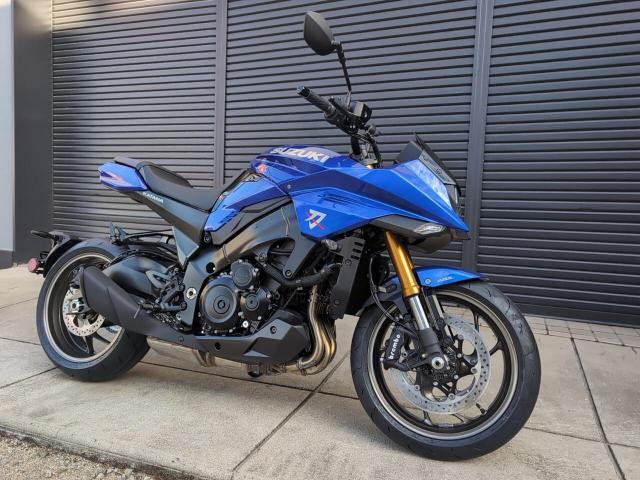 スズキ カタナ 2025年モデル クラッチアシストシステム ドライブ