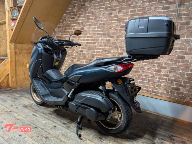 ヤマハ NMAX グリップヒーター GIVIスクリーン リアボックス