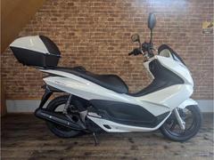 ホンダ　ＰＣＸ　ワンキーリアＢＯＸ　　前後ミシュランタイヤ新品