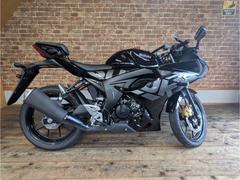 スズキ　ＧＳＸ−Ｒ１２５　マウントバー　ヘルメットロック　ブラックホイール