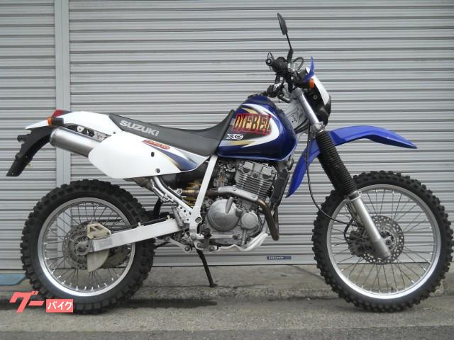 低価NEWスズキ　DR250R(SJ45A)ハイシート パーツ