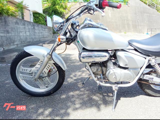 アメリカン！　ホンダ　マグナfifty50　 ホンダ「マグナ50（フィフティ）」がいま人気？ 原付50ccとは思えない