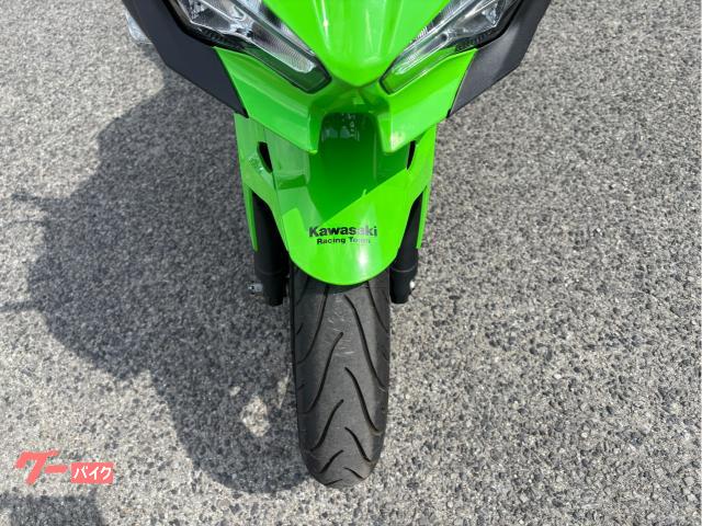 当店では原付の新車・中古車からビッグバイクまで豊富に展示中です。 当店では原付の新車・中古車からビッグバイクまで豊富に展示中です。