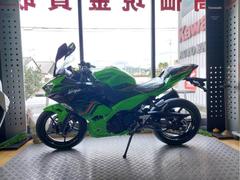 カワサキ　Ｎｉｎｊａ　４００　ＫＲＴ　ＥＤＩＴＩＯＮ　２０２４年モデル　アシスト＆スリッパークラッチ　エコノミカルライディングインジケーター