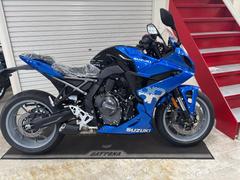 スズキ　ＧＳＸ−８Ｒ
