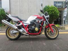ホンダ　ＣＢ１３００Ｓｕｐｅｒ　Ｆｏｕｒ　ＡＢＳ　パールサンビームホワイト　ＥＴＣ　グリップヒーター　スペシャルカラー　社外リアサス