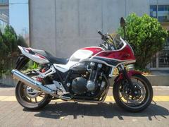 ホンダ　ＣＢ１３００Ｓｕｐｅｒ　ボルドール　ＥＴＣ　グリップヒーター　モリワキスライダー　パールサンビームホワイト