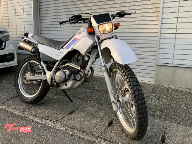 ヤマハ セロー225 4サイクル キャブ車 ホワイト｜エム