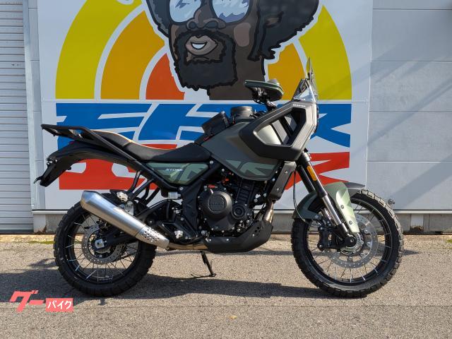 クロスファイア５００ストー　２０２５モデル　フォグランプ・ウィンドスクリーン・タンクバック・リアキャリア標準装備