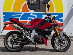 ＦＡＮＴＩＣ　ステルス１２５　調整式ブレーキ・クラッチレバー　鍛造アルミサイドプレート　アルミ製スイングアーム　ＡＢＳ・トラクショコントロール