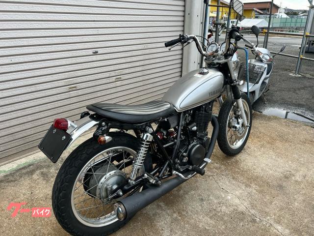 ヤマハ SR400 RH01J 2002年モデル カスタム｜バイク