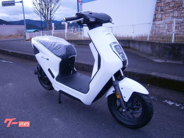 ＨＯＮＤＡ・ＥＭ１　ｅ