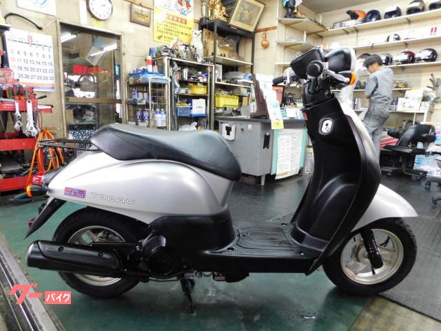 トゥデイ　２００７年式　前後タイヤ新品