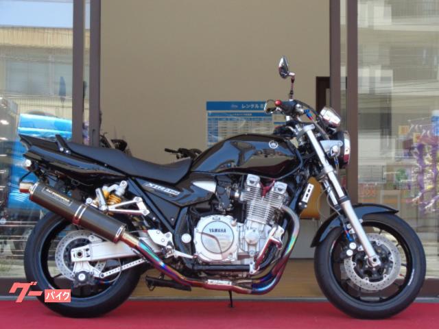 ＸＪＲ１３００　１オーナー・マルケホイール・ヨシムラフルエキ・デジタルメータ・フェンダーレス・社外ブレーキホース・エンジンガード他