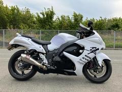スズキ　ハヤブサ（ＧＳＸ１３００Ｒ　Ｈａｙａｂｕｓａ）　国内モデル　ＡＢＳ　バーハンドルキット　フェンダーレス　グリップヒーター付き
