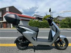 ホンダ　ＥＭ１　ｅ：　ＥＦ１６　電動スクーター　純正リヤボックス付き　バッテリー付き　充電器付き