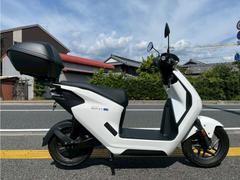 ホンダ　ＥＭ１　ｅ：　電動スクーター　ＥＦ１６　純正リヤボックス付　バッテリー付き　充電器付き