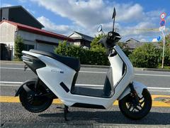 ホンダ　ＥＭ１　ｅ：　ＥＦ１６　電動スクーター　バッテリー付き　充電器付き