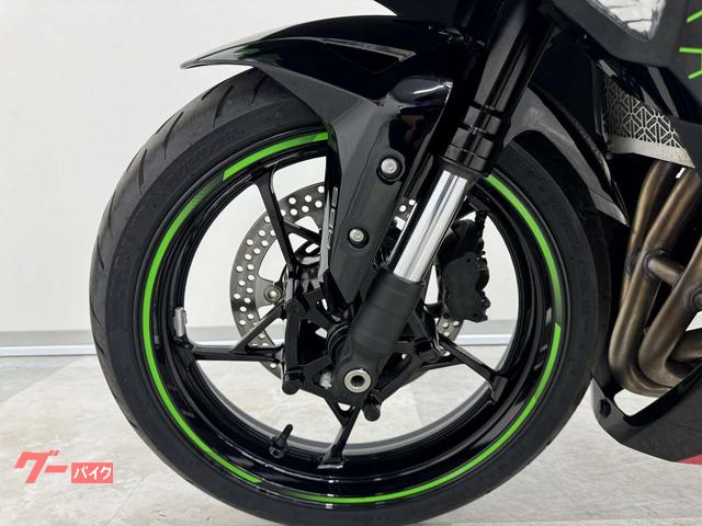 カワサキ Ninja ZX－25R リアキャリア・リアボックス