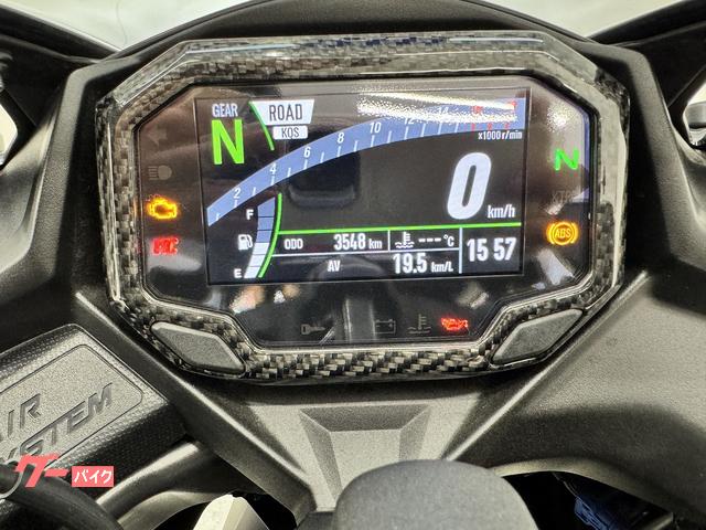 カワサキ ニンジャZX－4R SE 2024年モデル クイックシフター