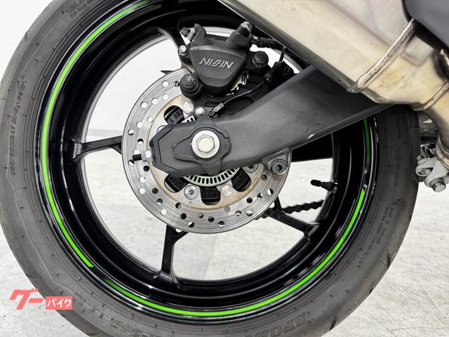 カワサキ ニンジャZX－4R SE 2024年モデル クイックシフター
