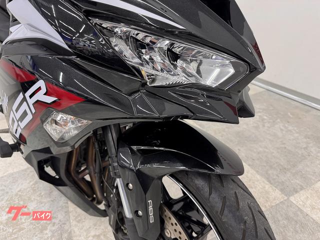 カワサキ Ninja ZX－25R SE 2021年モデル・スライダー