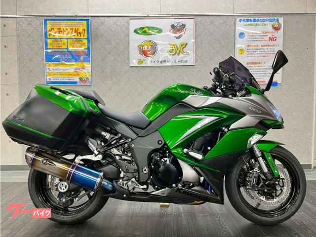 Ｎｉｎｊａ　１０００　ワイバンフルエキ　パニアケース　スライダー　ＥＴＣ　ＵＳＢ　グリップヒーター装備
