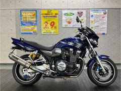 ヤマハ　ＸＪＲ１３００　オーバースリップオン　ビキニカウル　フェンダーレス　シフトインジケーター装備