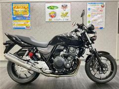 ホンダ　ＣＢ４００Ｓｕｐｅｒ　Ｆｏｕｒ　ＶＴＥＣ　Ｒｅｖｏ　２０２２年式　グリップヒーター／エンジンガード前後