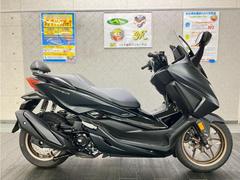 ホンダ　フォルツァ　２０２３年モデル　グリップヒーター　バックレスト