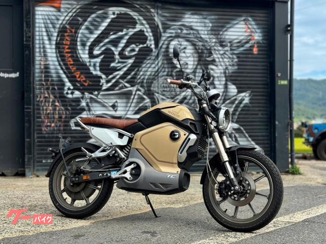 ＳＵＰＥＲ ＳＯＣＯ ＴＣ ＸＥＡＭ バッテリー２個搭載 最高速度７５ｋｍ｜ＴＡＫＥＭＡＲＵ ＡＲＴ｜新車・中古バイクなら【グーバイク】