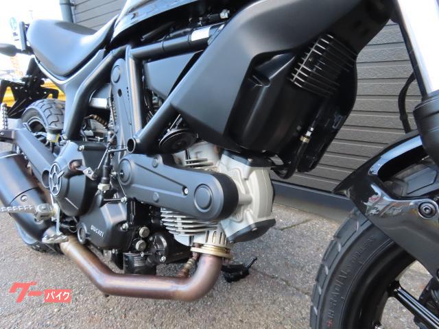 DUCATI スクランブラーSIXTY2 ETC 純正グリップ DUCATI スクランブラーSIXTY2 ETC 純正グリップ
