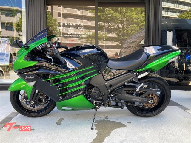 Ｎｉｎｊａ　ＺＸ−１４Ｒ　ＡＢＳ　マフラー　バックスステップ　フェンダーレス　ＵＳＢ　スライダー等