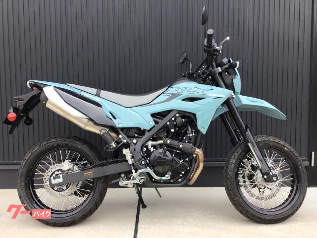 ＫＬＸ２３０ＳＭ　ファントムブルー／２０２５年モデル