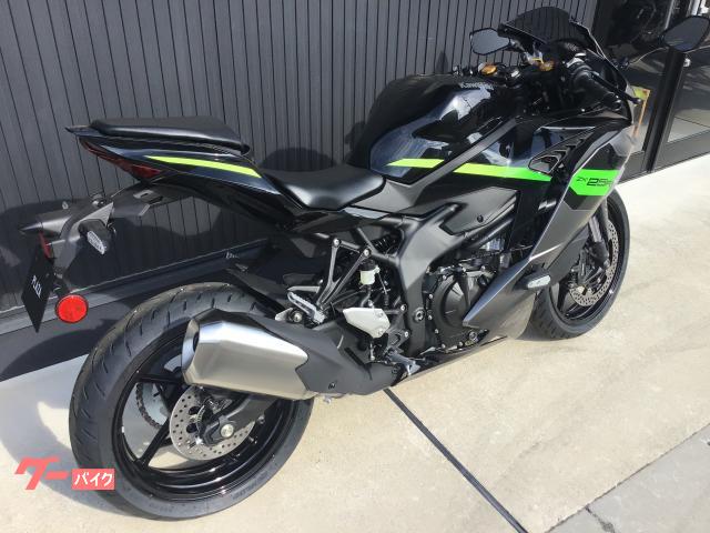 カワサキ Ninja ZX－25R SE グレー ブラック
