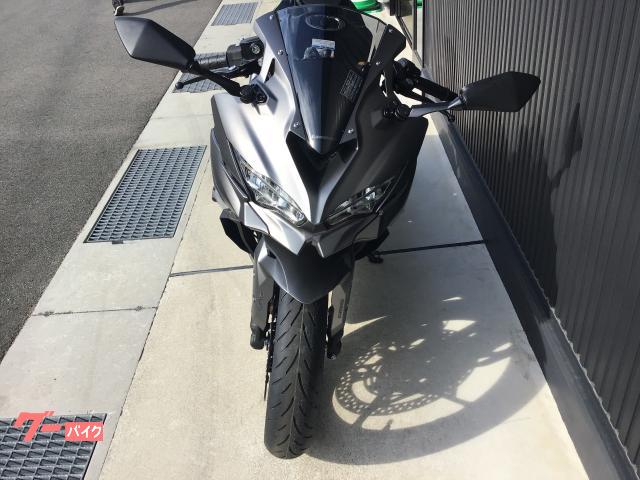 カワサキ Ninja ZX－25R SE グレー ブラック