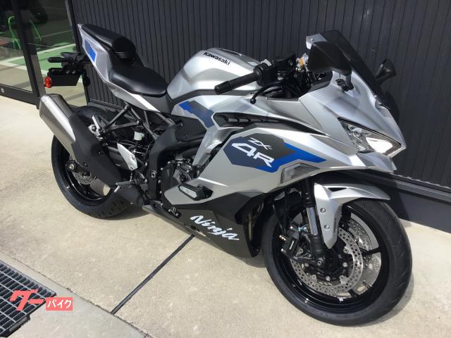 カワサキ Ninja ZX－4R SE シルバー／2027年モデル