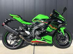 カワサキ　Ｎｉｎｊａ　ＺＸ−４ＲＲ　ＫＲＴ／２０２４年モデル／ＥＴＣ２．０／トリックスターＩＫＡＺＵＣＨＩスリップオン